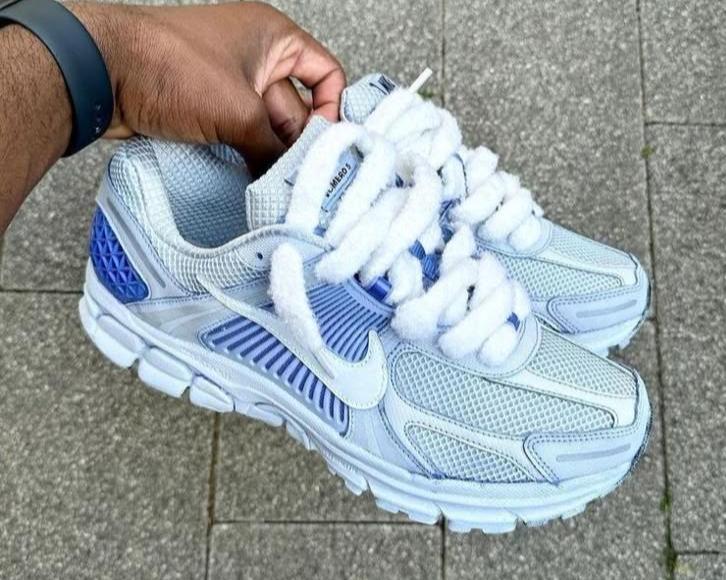 Nike Womero 5 Fluffy Laces 