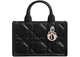 Dior Mini Dior Book Macrocannage Calfskin Tote Black - vue 360