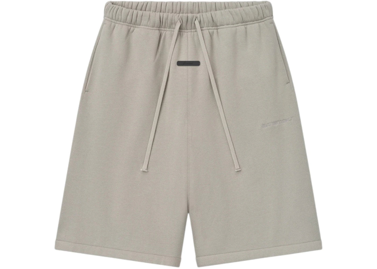 Fear of God Essentials Active Trace Relaxed Short Seal - vue 360