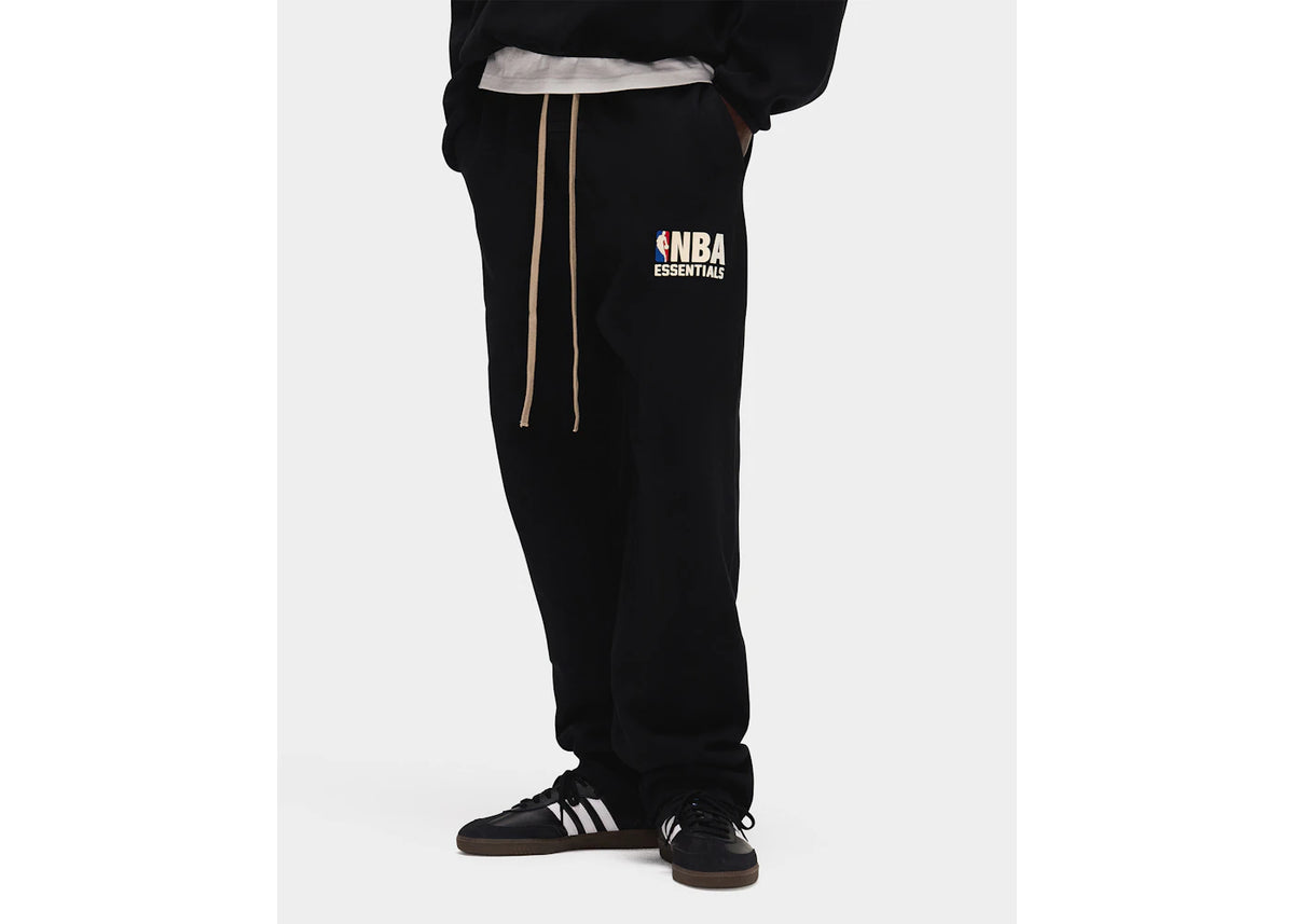 Fear of God Essentials NBA Relaxed Sweatpant Schwarz - vue secondaire B