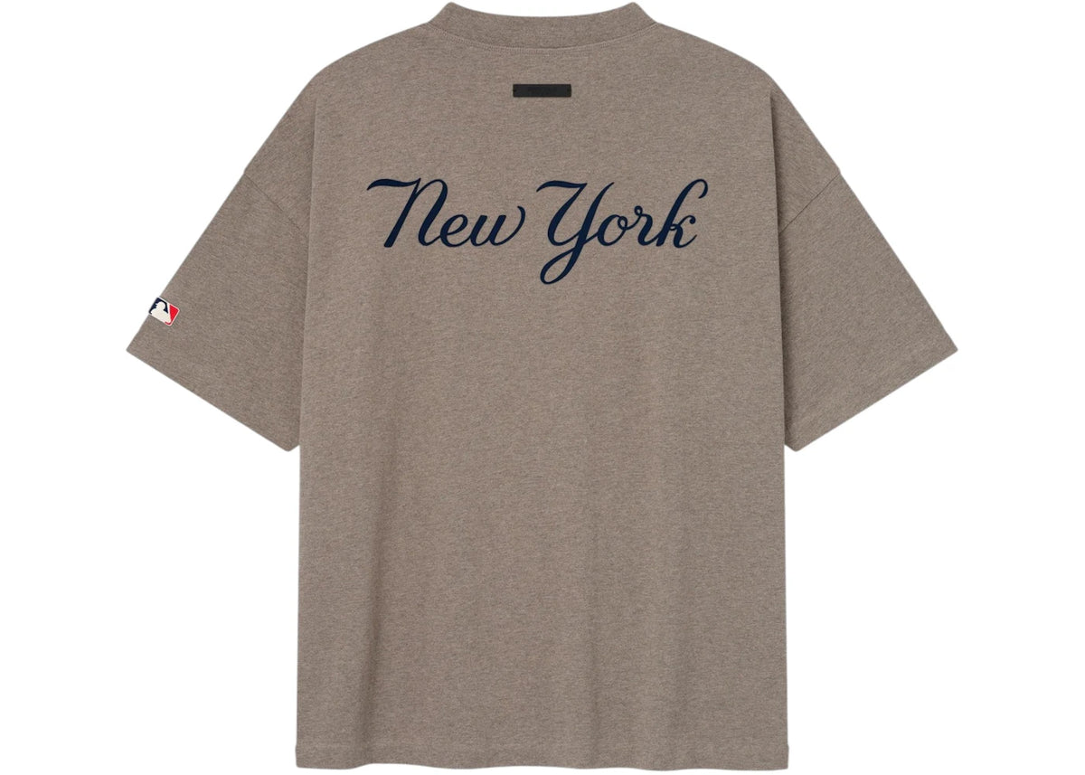 Fear of God Essentials Yankees 90's Tee Homestead Heather - vue secondaire B