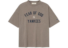 Fear of God Essentials Yankees 90's Tee Homestead Heather - vue 360
