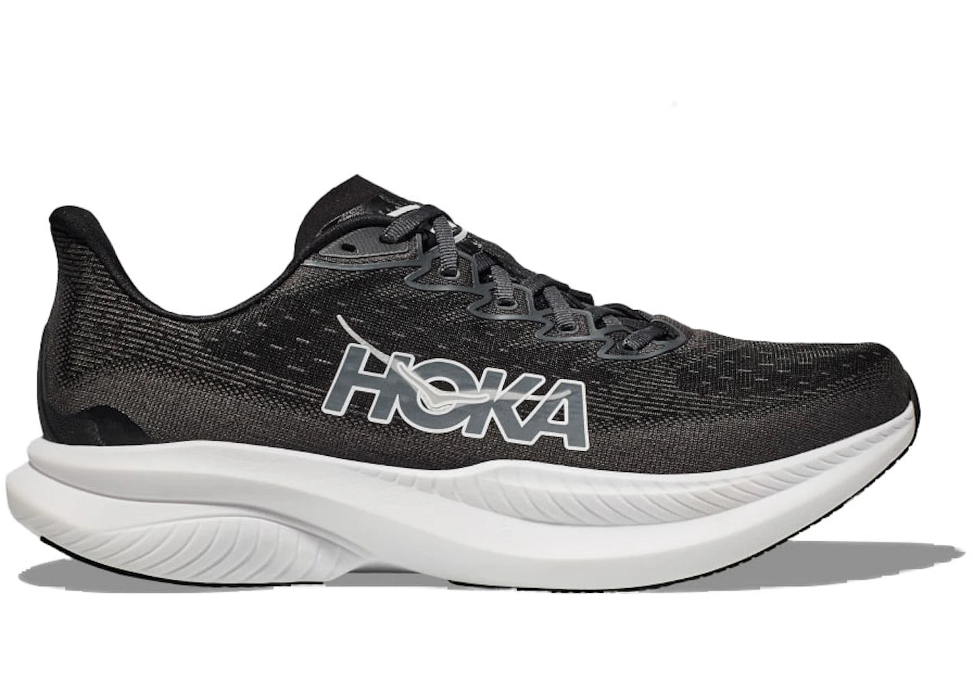 Hoka One One Mach 6 Black White (Women's) - vue 360