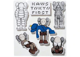 KAWS Tokyo First Pukupuku Sticker Set - vue 360