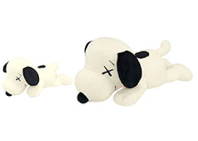 KAWS x Uniqlo x Peanuts Snoopy Plush Set (Small + Medium) White - vue 360