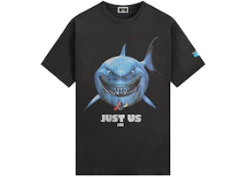 Kith x Disney Pixar Finding Nemo Poster Vintage Tee Black - vue 360