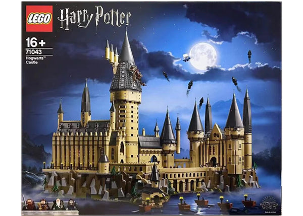 LEGO Harry Potter Hogwarts Castle Set 71043 - authentic LEGO building set