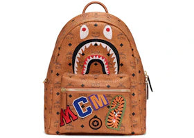 MCM x BAPE Shark Stark Backpack Visetos Cognac - vue 360