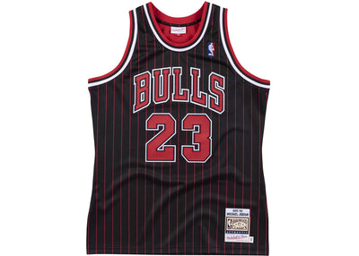 Mitchell & Ness Chicago Bulls 1995-96 Michael Jordan Authentic Jersey Black