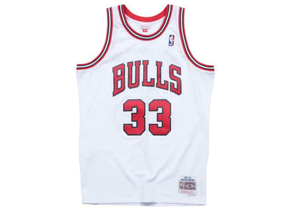 Mitchell & Ness Chicago Bulls Home 1997-98 Scottie Pippen Swingman Jersey White - authentic Mitchell & Ness apparel