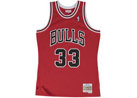 Mitchell & Ness Chicago Bulls Road 1997-98 Scottie Pippen Swingman Jersey Scarlet