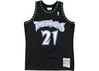 Mitchell & Ness Minnesota Timberwolves Alternate 1997-98 Kevin Garnett Swingman Jersey Black