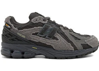 New Balance 1906D size? Exclusive Protection Pack Black Grey