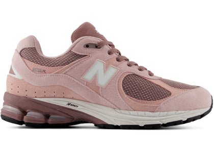 New Balance 2002R Pink Chalk - sneakers view 2
