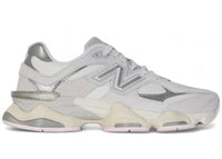 New Balance 9060 Coquette Grey Pink