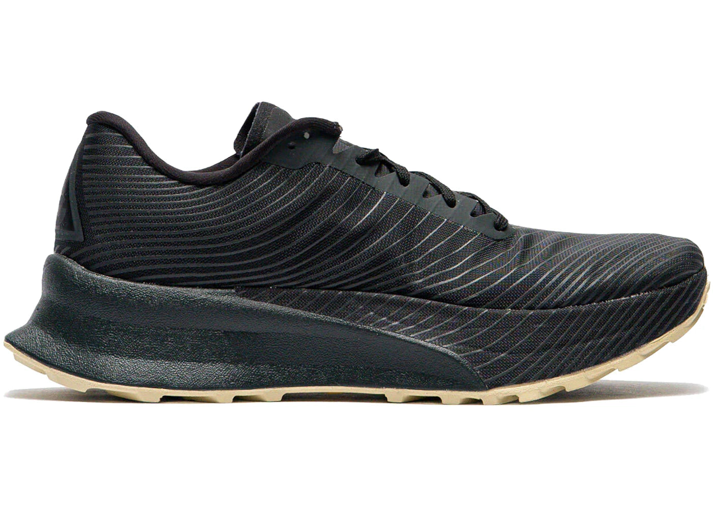 Nike ACG ZoomX Ultrafly Trail SP Black Vegas Gold - vue 360