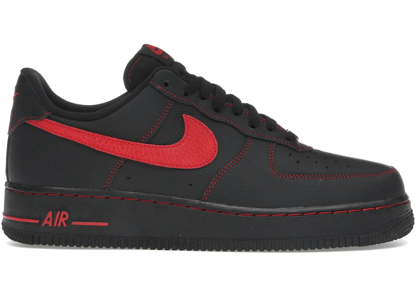 Nike Air Force 1 Low '07 LV8 Bred