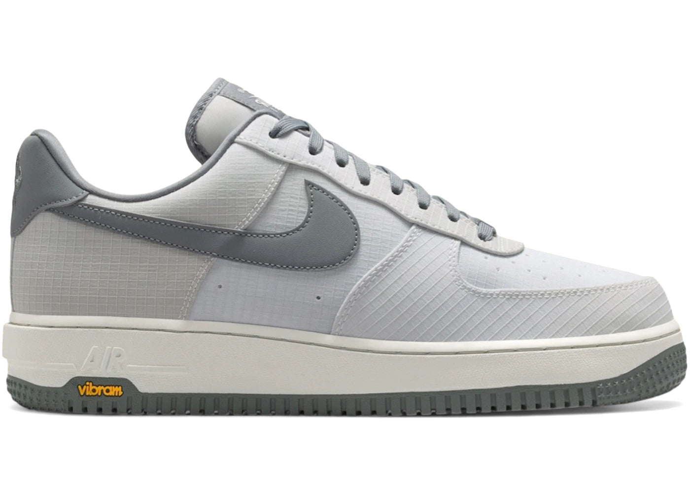 Nike Air Force 1 Low LX Vibram Summit White Smoke Grey - vue 360
