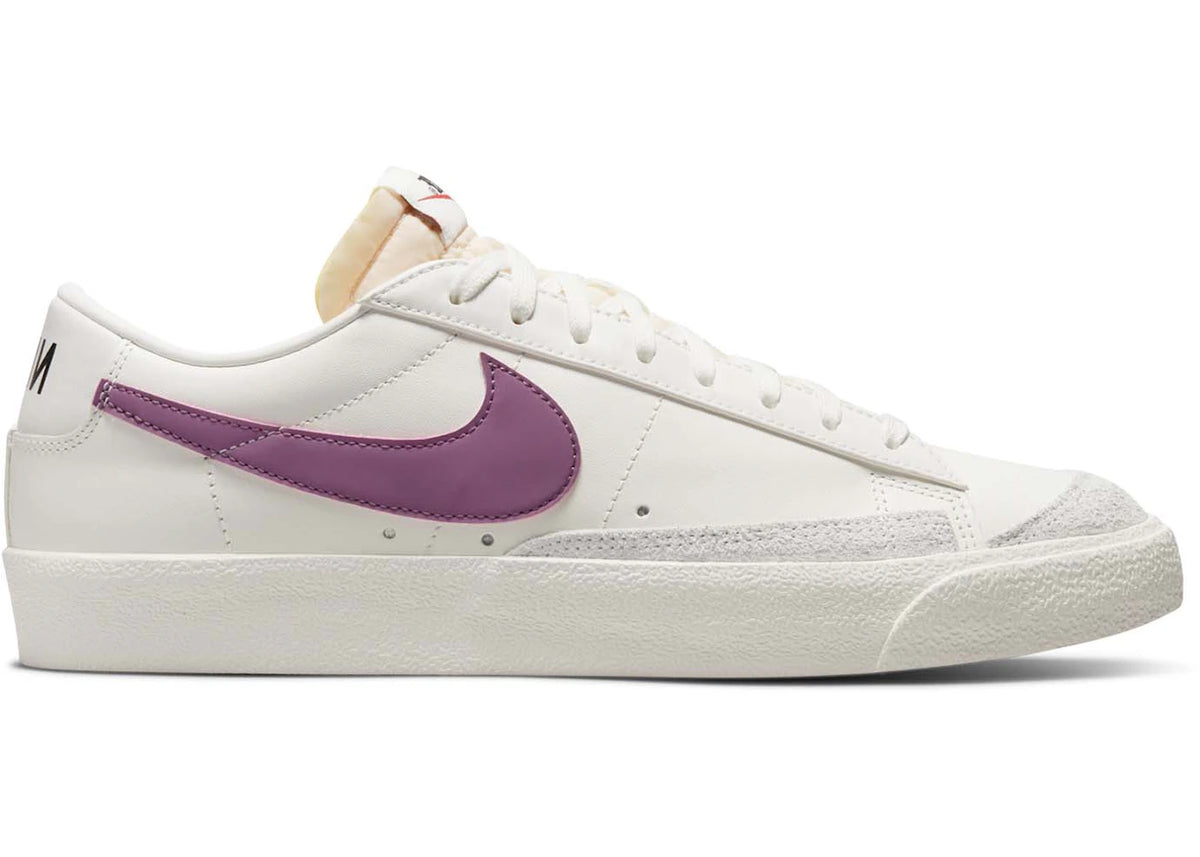 Nike Blazer Low 77 Vintage Sail Light Bordeaux Vivid Sulfur - vue secondaire A