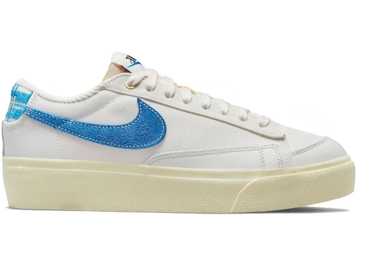 Nike Blazer Low Platform Sail Game Royal (Women's) - vue secondaire A