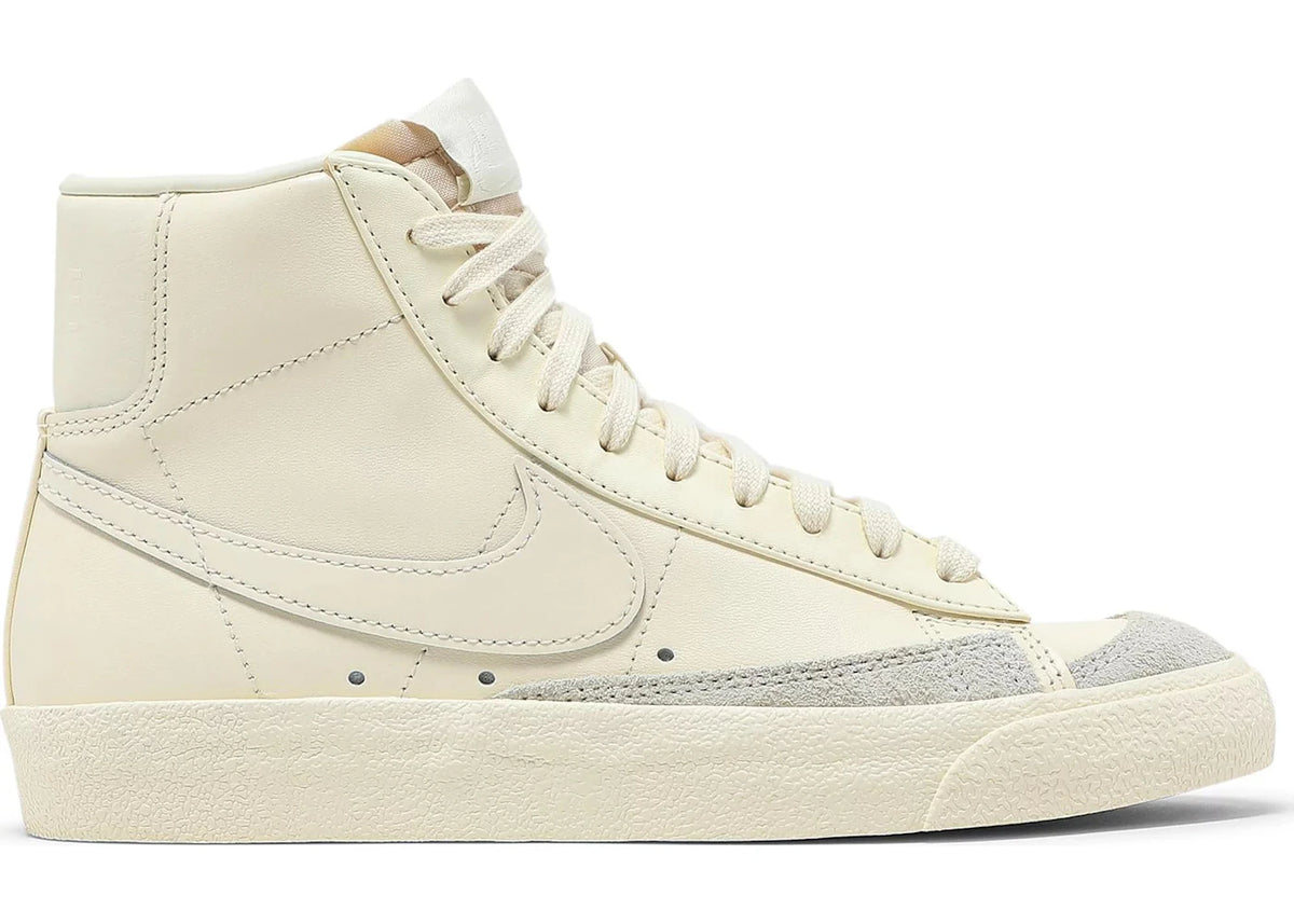 Nike Blazer Mid 77 Coconut Milk (Women's) - vue secondaire A