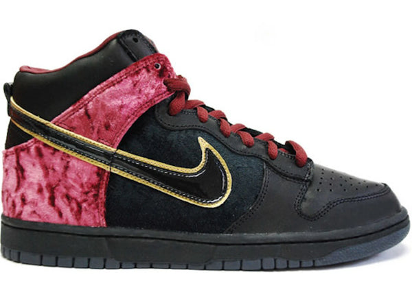 Nike Dunk High Premium SB Bloody Sunday sneakers - authentic streetwear shoes
