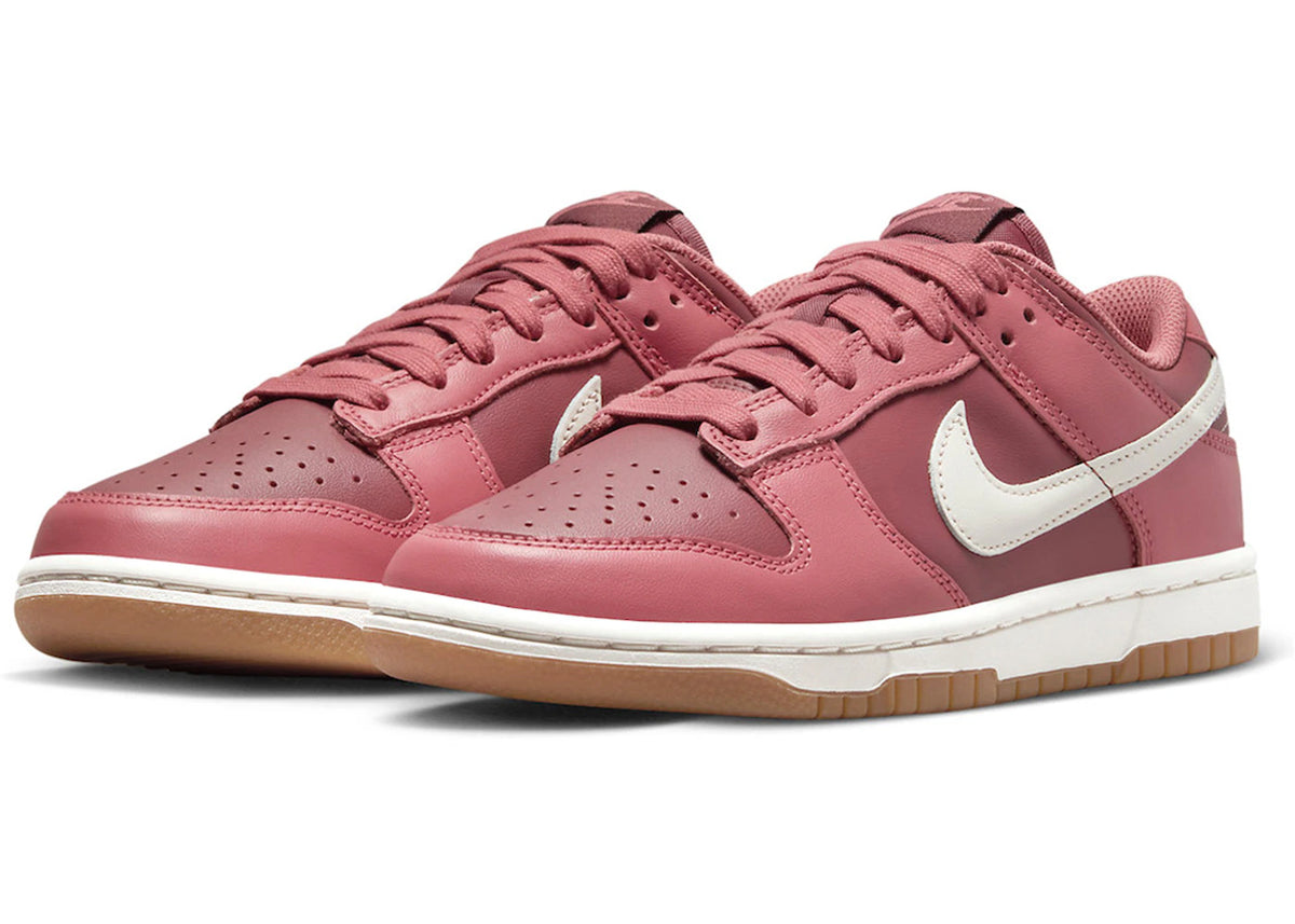 Nike Dunk Low Desert Berry (Women's) - vue secondaire B