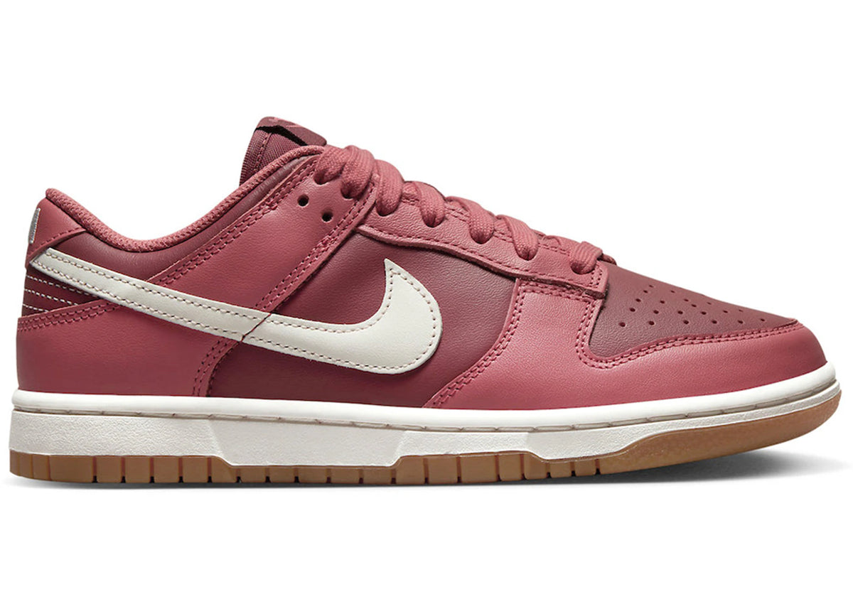 Nike Dunk Low Desert Berry (Women's) - vue secondaire A