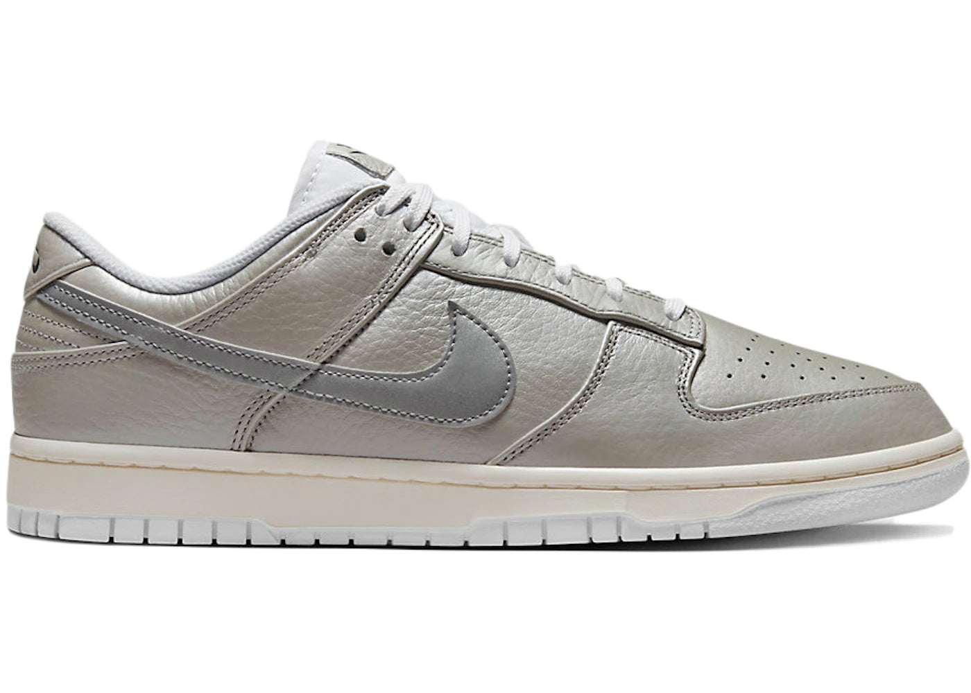 Nike Dunk Low Metallic Silver - vue 360