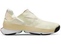 Nike Go FlyEase Sail Sanddrift Gym Red
