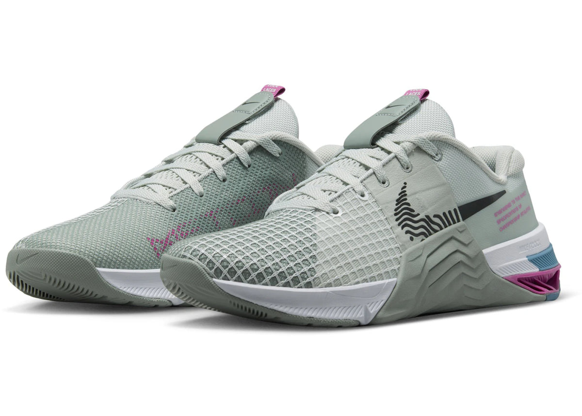Nike Metcon 8 Mica Green Cosmic Fuchsia (Women's) - vue secondaire A