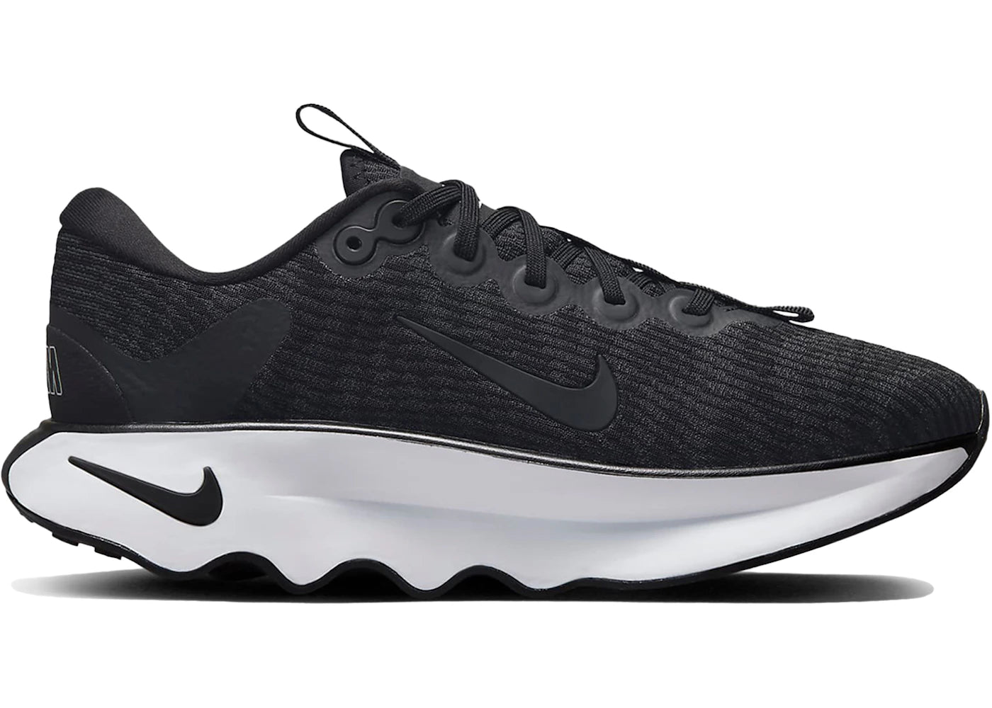 Nike Motiva Black White (Women's) - vue 360