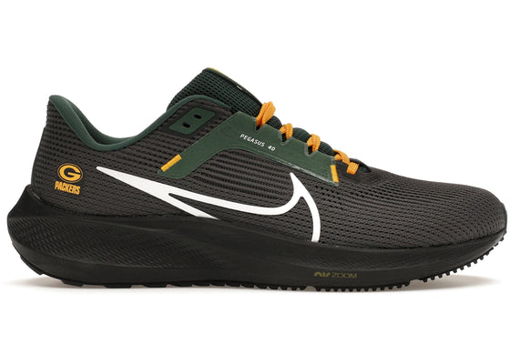 Nike Pegasus 40 Green Bay Packers sneakers - authentic Nike shoes