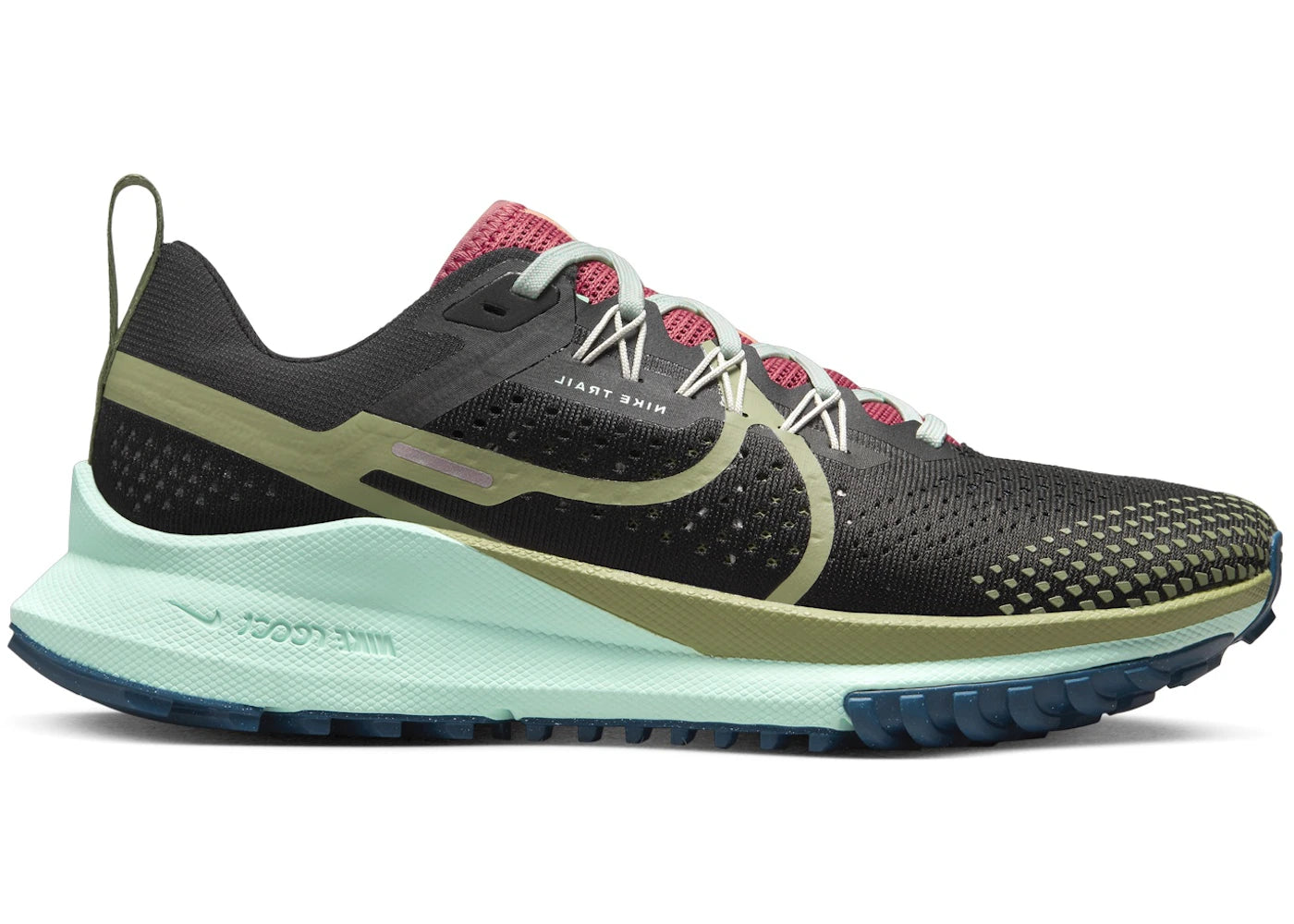 Nike React Pegasus Trail 4 Black Canyon Rust Mint Foam Alligator (Women's) - vue 360