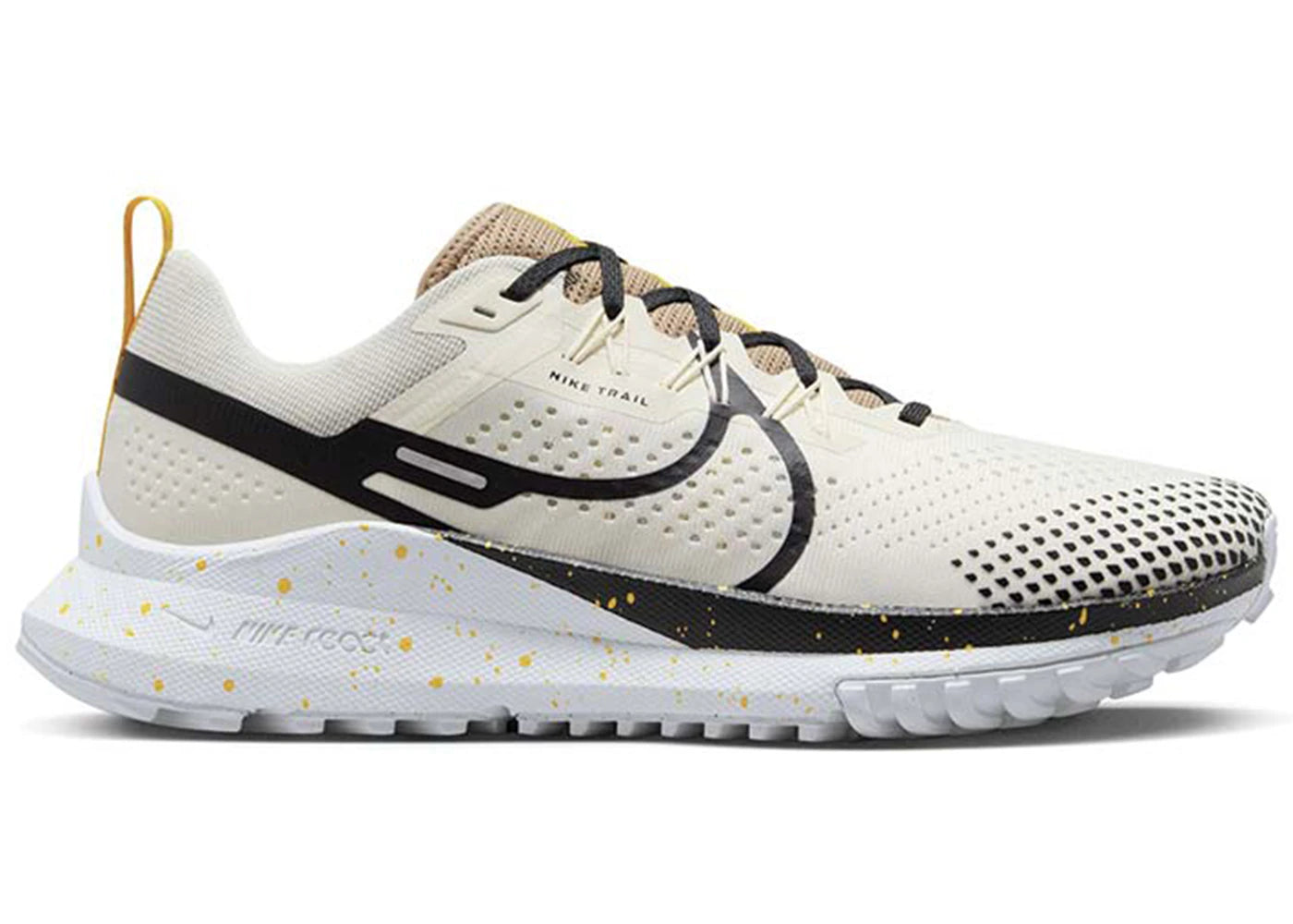 Nike React Pegasus Trail 4 Pale Ivory Black Yellow - vue 360