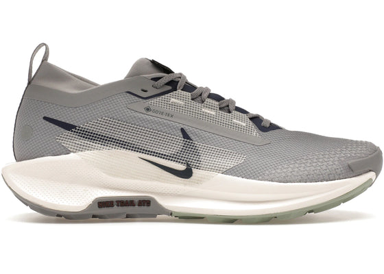 Nike React Pegasus Trail 5 Gore-Tex Cement Grey Jade Horizon Burgundy Crush Midnight Navy sneakers - authentic Nike shoes