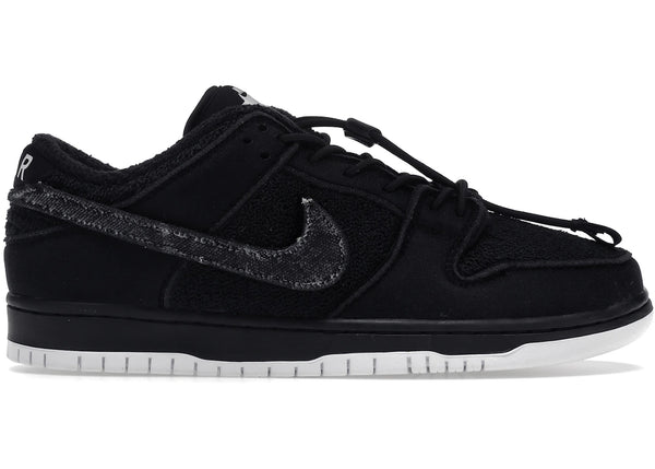 Nike SB Dunk Low Gnarhunters sneakers - authentic streetwear shoes