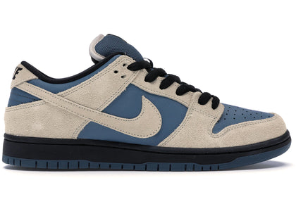 Nike SB Dunk Low Light Cream Thunderstorm - authentic Nike sneakers