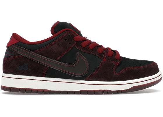 Nike SB Dunk Low Riot Skateshop sneakers - authentic streetwear shoes