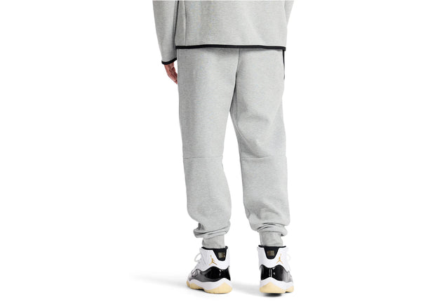 Nike Sportswear Tech Fleece Full Zip Hoodie & Joggers Set Grey