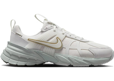 Nike V2K Run Gore-Tex Platinum Tint Light Silver (Women's)