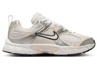 Nike V5 RNR Summit White Sail Black Light Orewood Brown (PS)