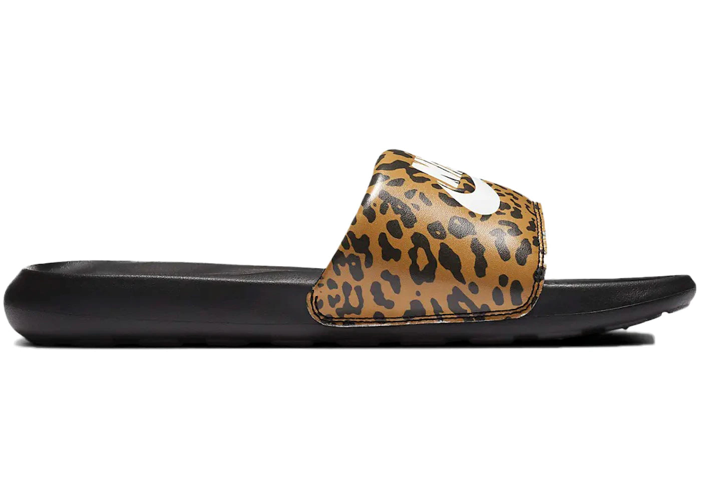 Nike Victori One Cheetah Print (Women's) - vue 360