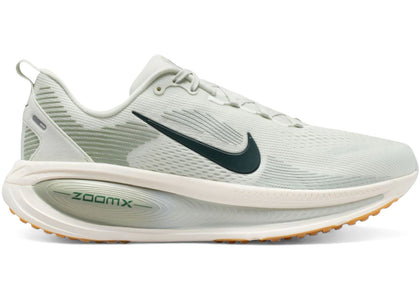 Nike Vomero 18 Spruce Aura Jade Horizon Black Spruce - authentic Nike sneakers