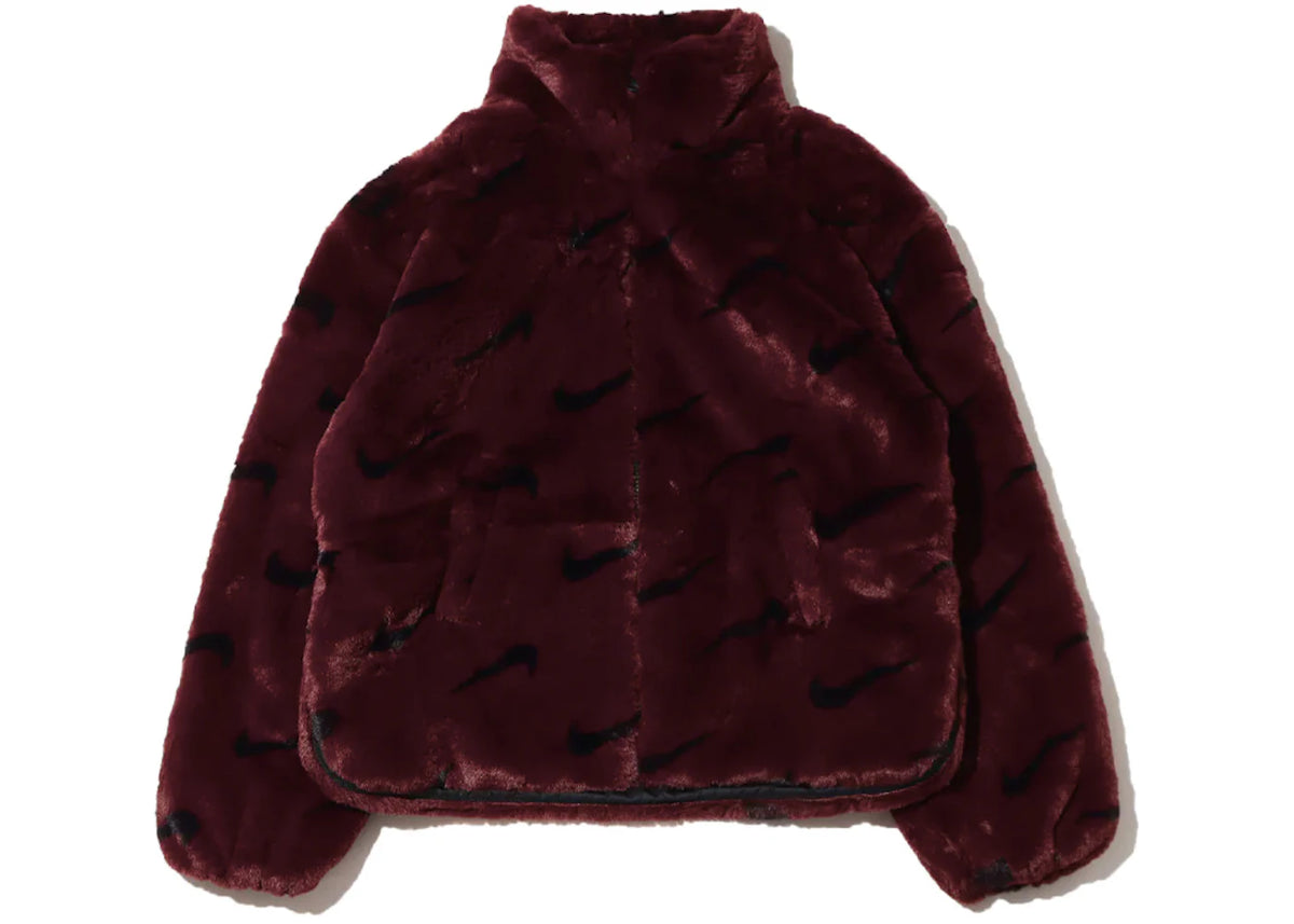 Nike Women's Printed Faux Fur Jacket (Asia Sizing) Burgundy Crush - vue 360