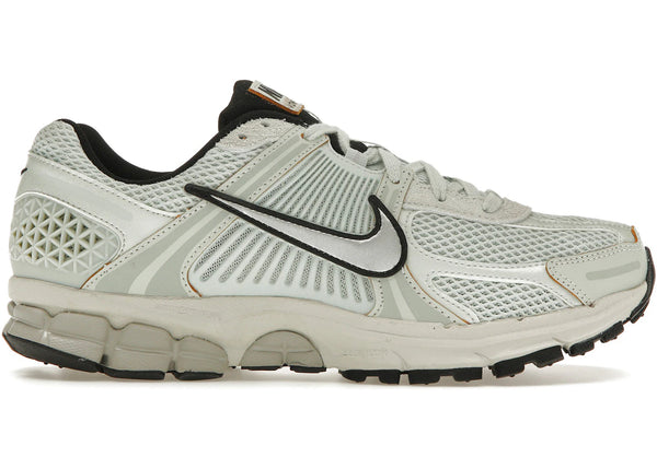 Nike Zoom Vomero 5 Light Silver Chrome (Women's) sneakers - authentic Nike shoes