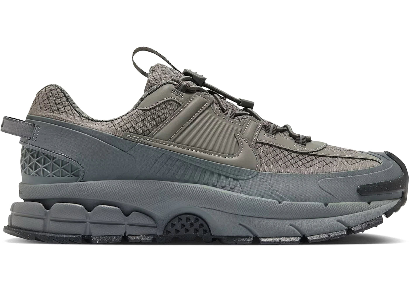 Nike Zoom Vomero 5 Roam Metallic Platinum - vue 360