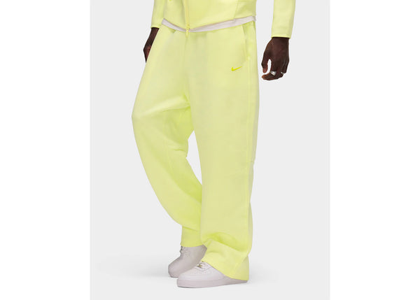 Nike x NOCTA NRG Tech Fleece Hose mit offenem Saum, Zitronengelb/Vivid Sulfur