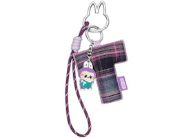 Pop Mart Labubu The Monsters Pin for Love Series "T" Letter Pendant - vue 360