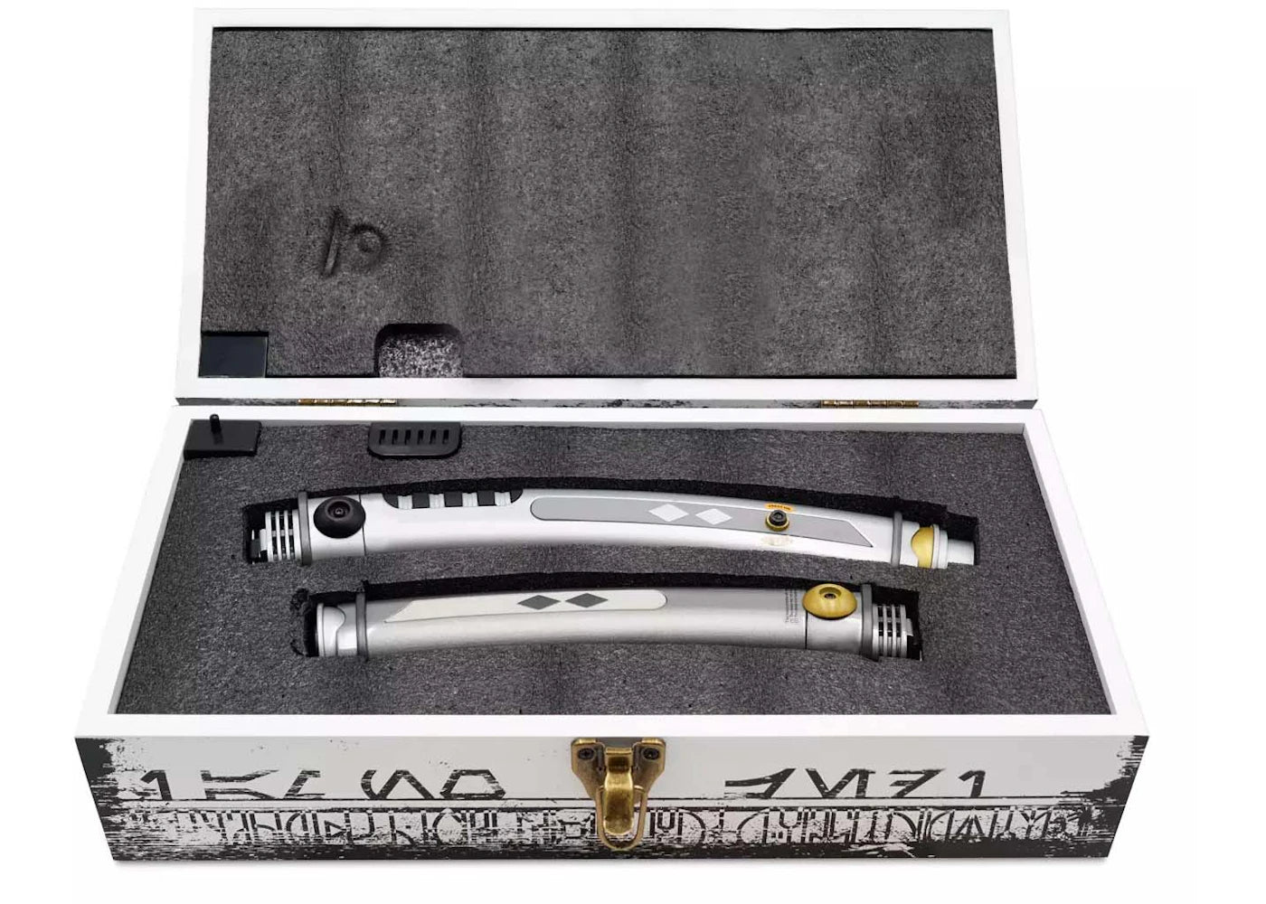 Star Wars Ahsoka Tano Galaxy's Edge Legacy Lightsaber Hilts (Edition of 6000) - vue secondaire A